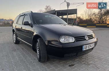 Універсал Volkswagen Golf 2002 в Вапнярці