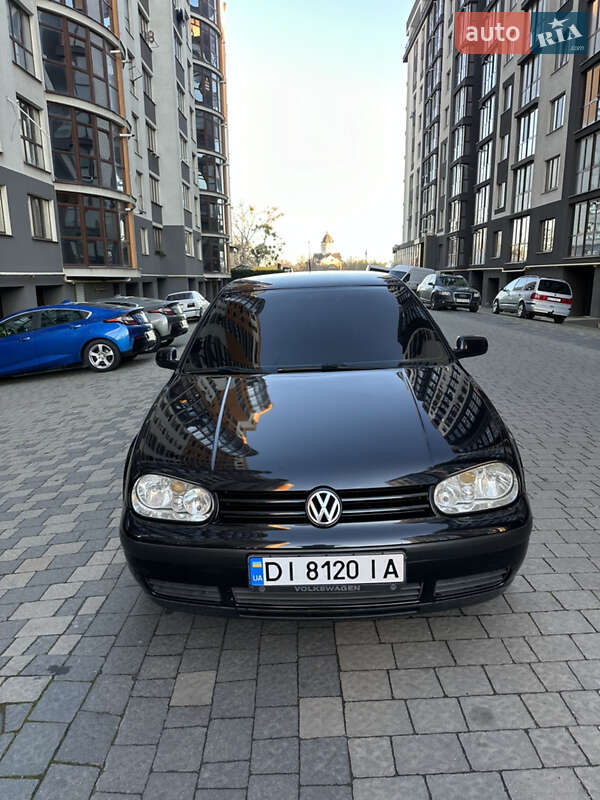 Хетчбек Volkswagen Golf 1998 в Івано-Франківську