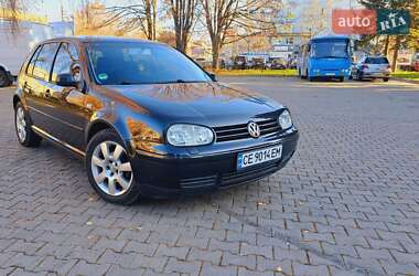 Хэтчбек Volkswagen Golf 2003 в Черновцах