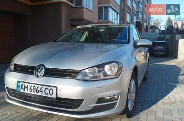 Хетчбек Volkswagen Golf 2013 в Житомирі