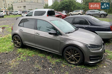 Хетчбек Volkswagen Golf 2014 в Києві