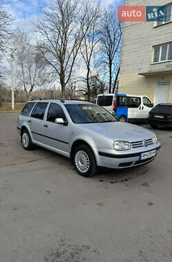 Универсал Volkswagen Golf 2000 в Житомире