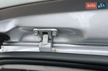 Хэтчбек Volkswagen Golf 2001 в 