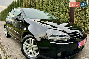 Хэтчбек Volkswagen Golf 2008 в Луцке