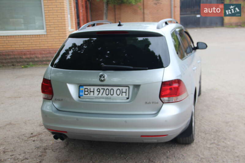 Універсал Volkswagen Golf 2012 в Одесі