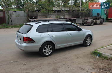 Універсал Volkswagen Golf 2012 в 
