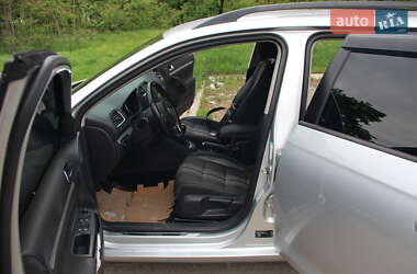 Універсал Volkswagen Golf 2012 в 