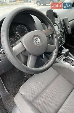 Хэтчбек Volkswagen Golf 2004 в Виннице