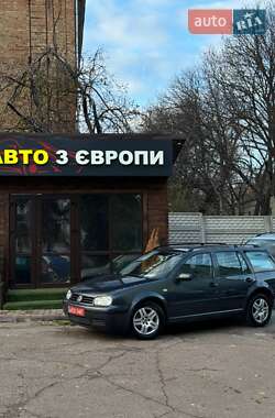 Универсал Volkswagen Golf 2001 в Чернигове