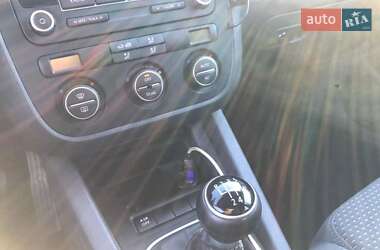 Универсал Volkswagen Golf 2009 в Шумске