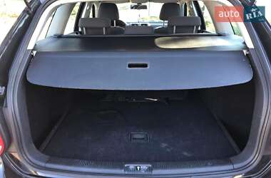 Универсал Volkswagen Golf 2009 в Шумске