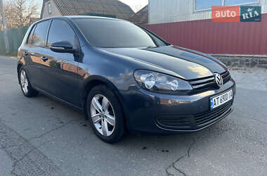 Хэтчбек Volkswagen Golf 2009 в Киеве