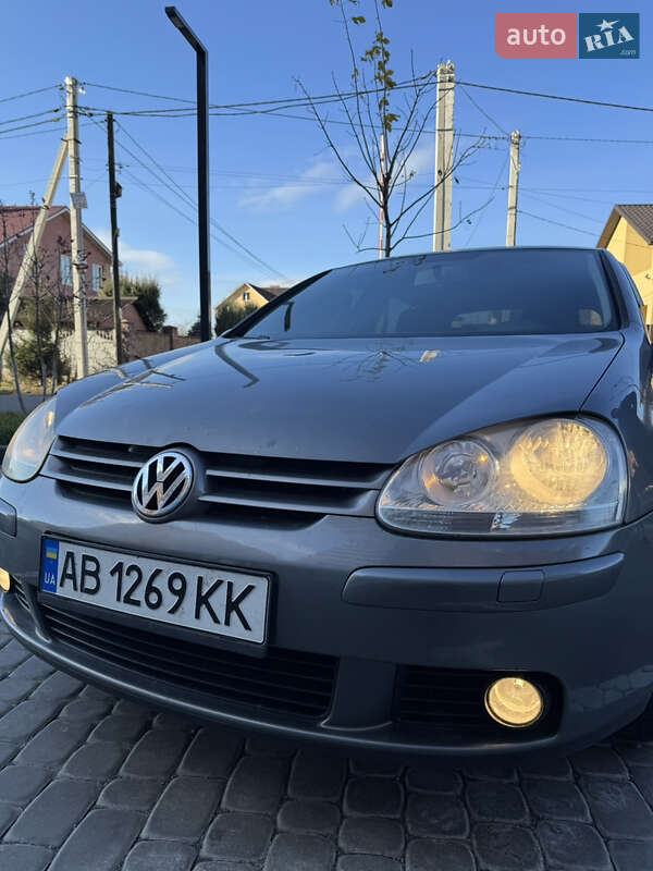 Хетчбек Volkswagen Golf 2006 в Мурованих Курилівцях