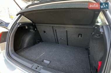 Хэтчбек Volkswagen Golf 2019 в 