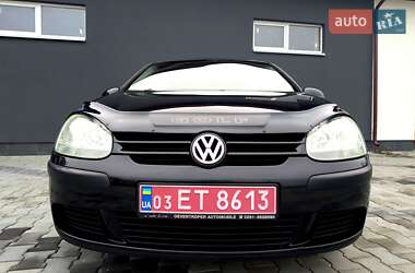 Хэтчбек Volkswagen Golf 2004 в Звягеле