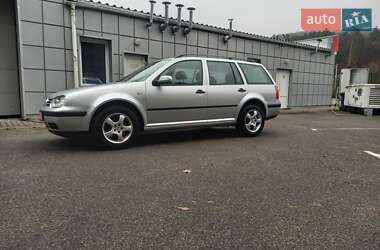 Универсал Volkswagen Golf 2002 в Львове