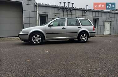 Универсал Volkswagen Golf 2002 в Львове