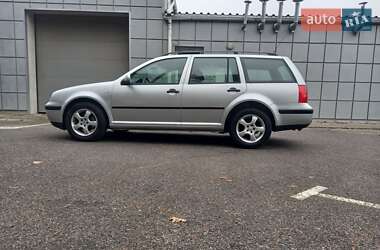 Универсал Volkswagen Golf 2002 в Львове