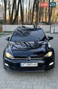 Хетчбек Volkswagen Golf 2014 в Івано-Франківську