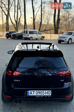 Хэтчбек Volkswagen Golf 2014 в Ивано-Франковске