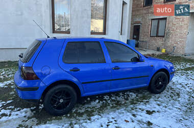 Хэтчбек Volkswagen Golf 1998 в Вижнице