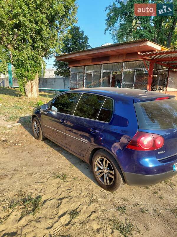 Хэтчбек Volkswagen Golf 2008 в Одессе