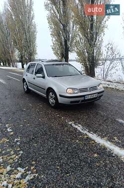 Хэтчбек Volkswagen Golf 2003 в Белой Церкви