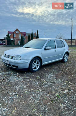 Хэтчбек Volkswagen Golf 1998 в Смеле