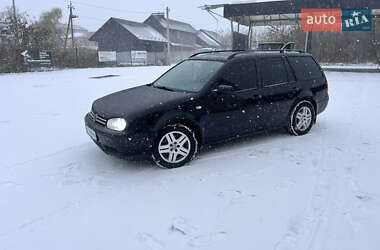 Универсал Volkswagen Golf 2002 в Борщеве