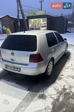 Хетчбек Volkswagen Golf 2003 в Дубні