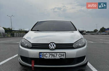 Хэтчбек Volkswagen Golf 2009 в Львове