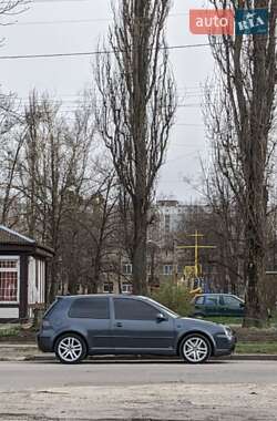 Хетчбек Volkswagen Golf 2003 в Білій Церкві