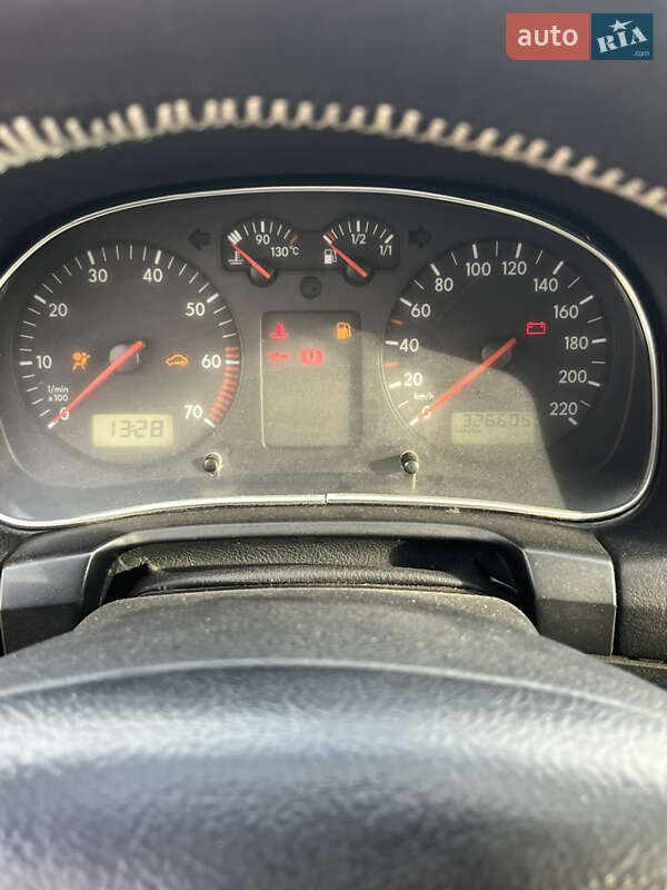 Хэтчбек Volkswagen Golf 1998 в Каменском фото 13 Хэтчбек Volkswagen Golf 1998 в Каменском