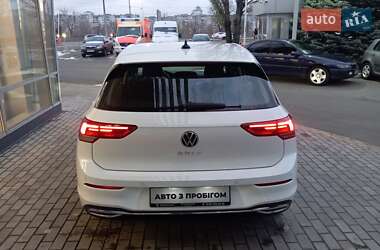 Хэтчбек Volkswagen Golf 2023 в Киеве