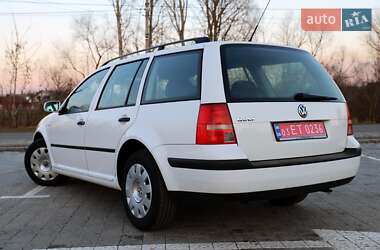 Універсал Volkswagen Golf 2003 в Мостиській