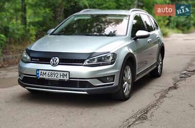 Универсал Volkswagen Golf 2015 в Бердичеве
