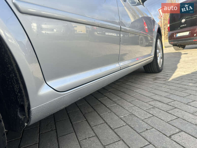 Універсал Volkswagen Golf 2005 в Сумах