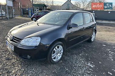 Хэтчбек Volkswagen Golf 2008 в Луцке