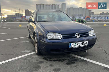 Універсал Volkswagen Golf 2003 в Києві