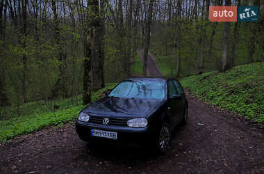 Хетчбек Volkswagen Golf 2001 в Сумах