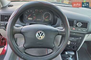 Хэтчбек Volkswagen Golf 1998 в Смеле