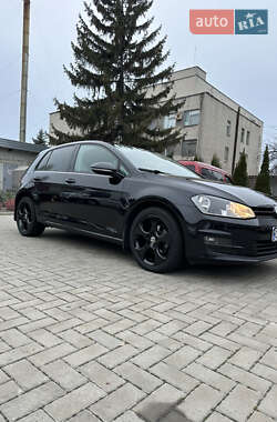 Хэтчбек Volkswagen Golf 2014 в Черкассах