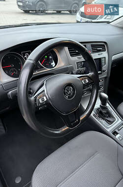 Хетчбек Volkswagen Golf 2014 в Черкасах