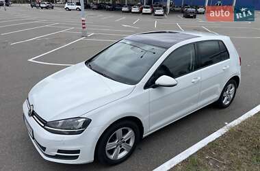 Хэтчбек Volkswagen Golf 2013 в Киеве