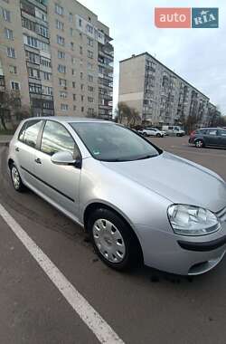 Хэтчбек Volkswagen Golf 2006 в Ровно