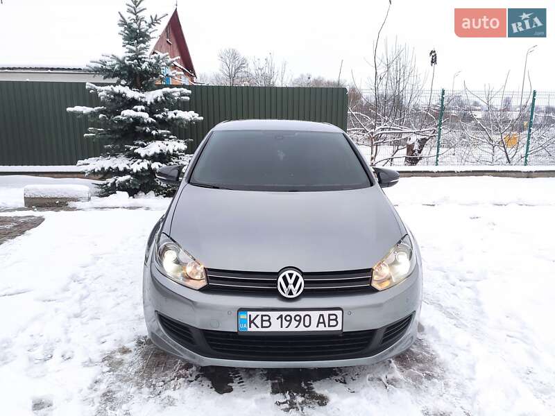 Хетчбек Volkswagen Golf 2009 в Вінниці