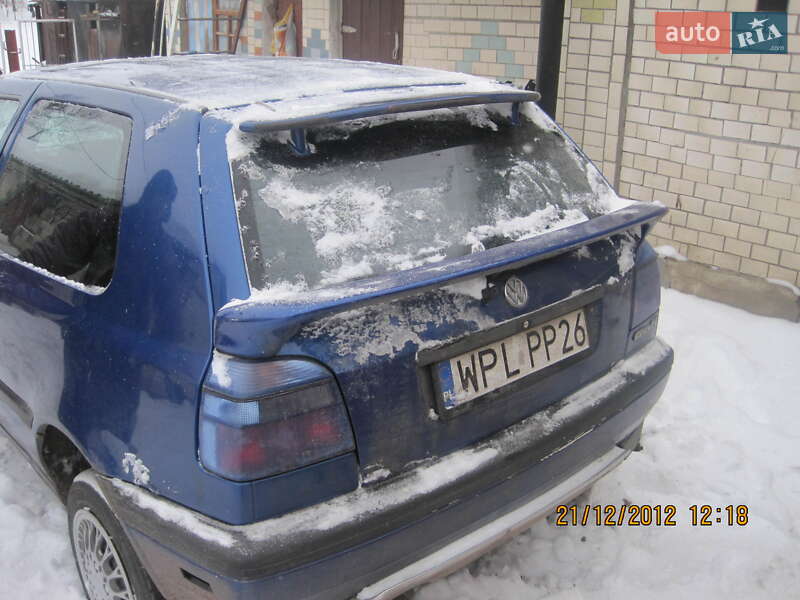 Хетчбек Volkswagen Golf 1993 в Красилові