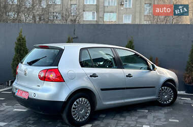 Хэтчбек Volkswagen Golf 2005 в Дрогобыче