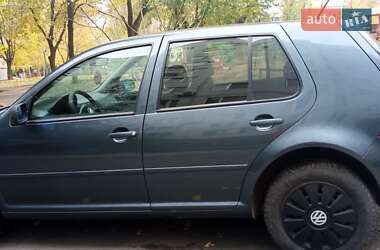 Хетчбек Volkswagen Golf 1999 в Вознесенську