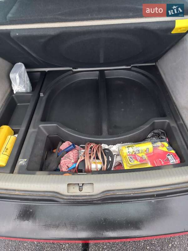 Універсал Volkswagen Golf 2002 в Ладижині